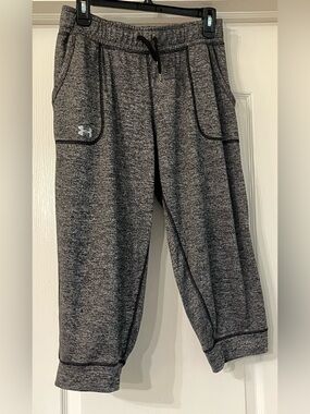 Under Armour Women’s M Gray Loose Capri Jogger Pants W/Adj Drawstrings W/Pockets